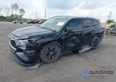 2022 Toyota Highlander Xle z USA, uszkodzony, nr VIN 5TDGZRAH7NS128852